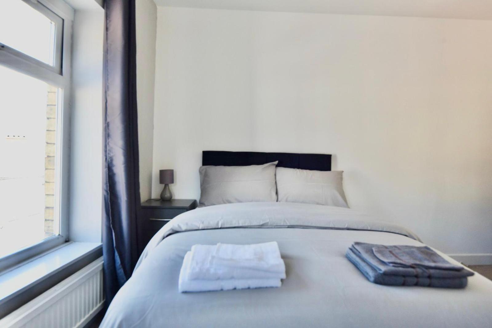 Come On In Lucas Street Newport Train Station Sleep Upto 8 Villa Dış mekan fotoğraf