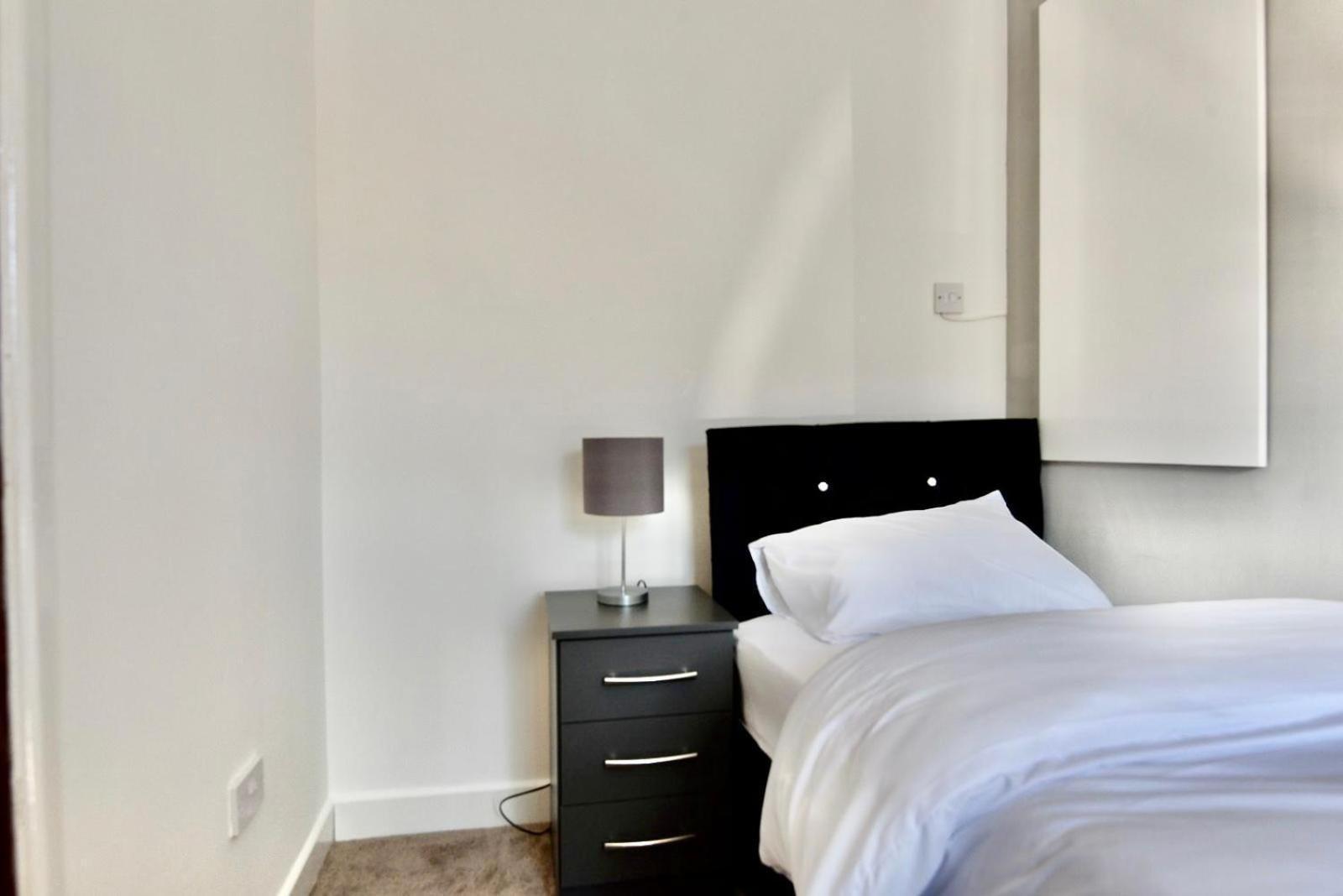 Come On In Lucas Street Newport Train Station Sleep Upto 8 Villa Dış mekan fotoğraf