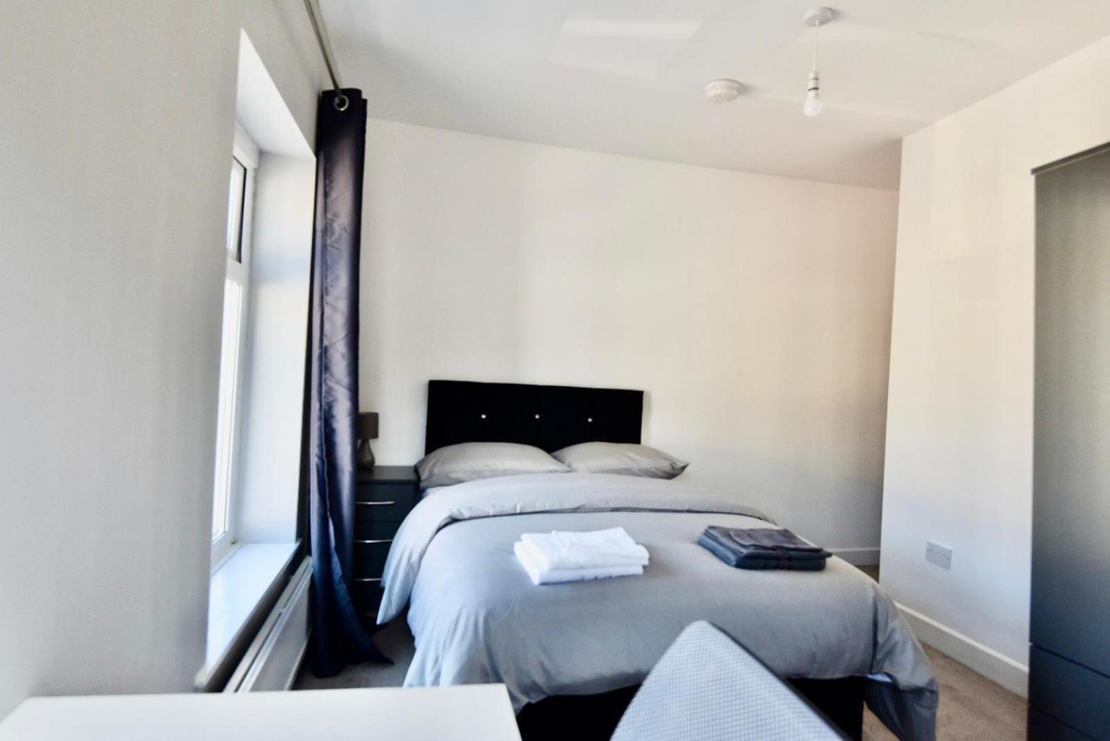 Come On In Lucas Street Newport Train Station Sleep Upto 8 Villa Dış mekan fotoğraf