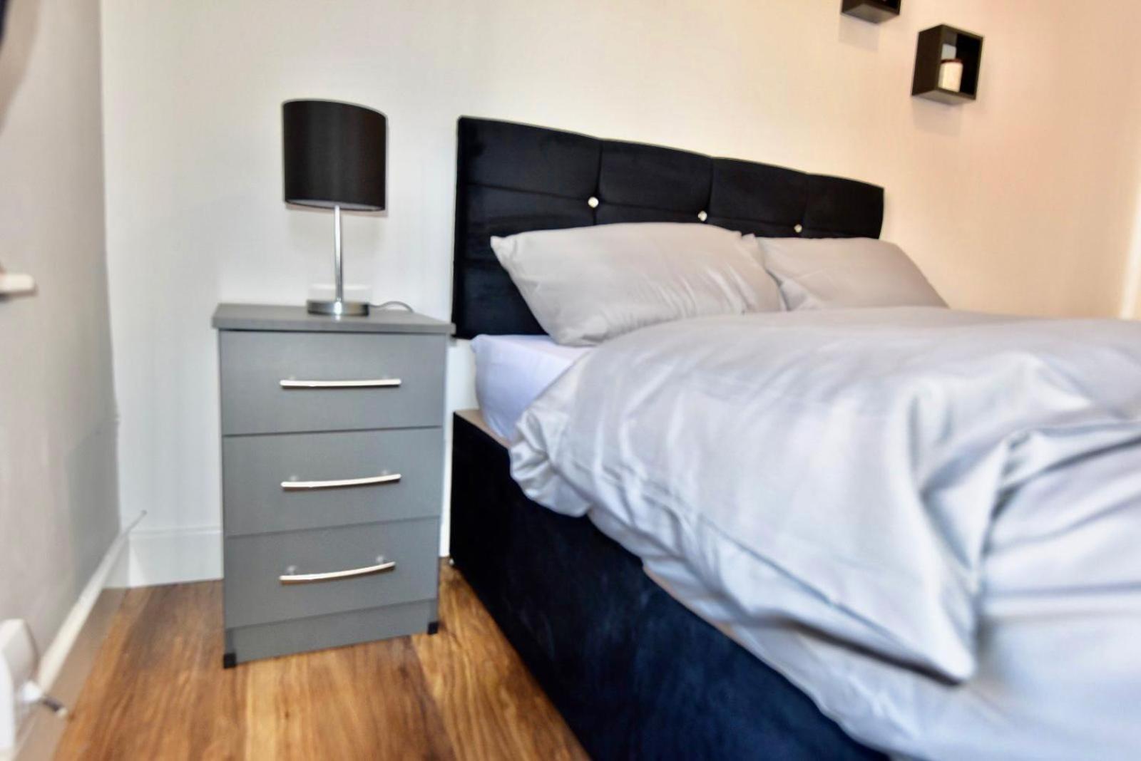 Come On In Lucas Street Newport Train Station Sleep Upto 8 Villa Oda fotoğraf