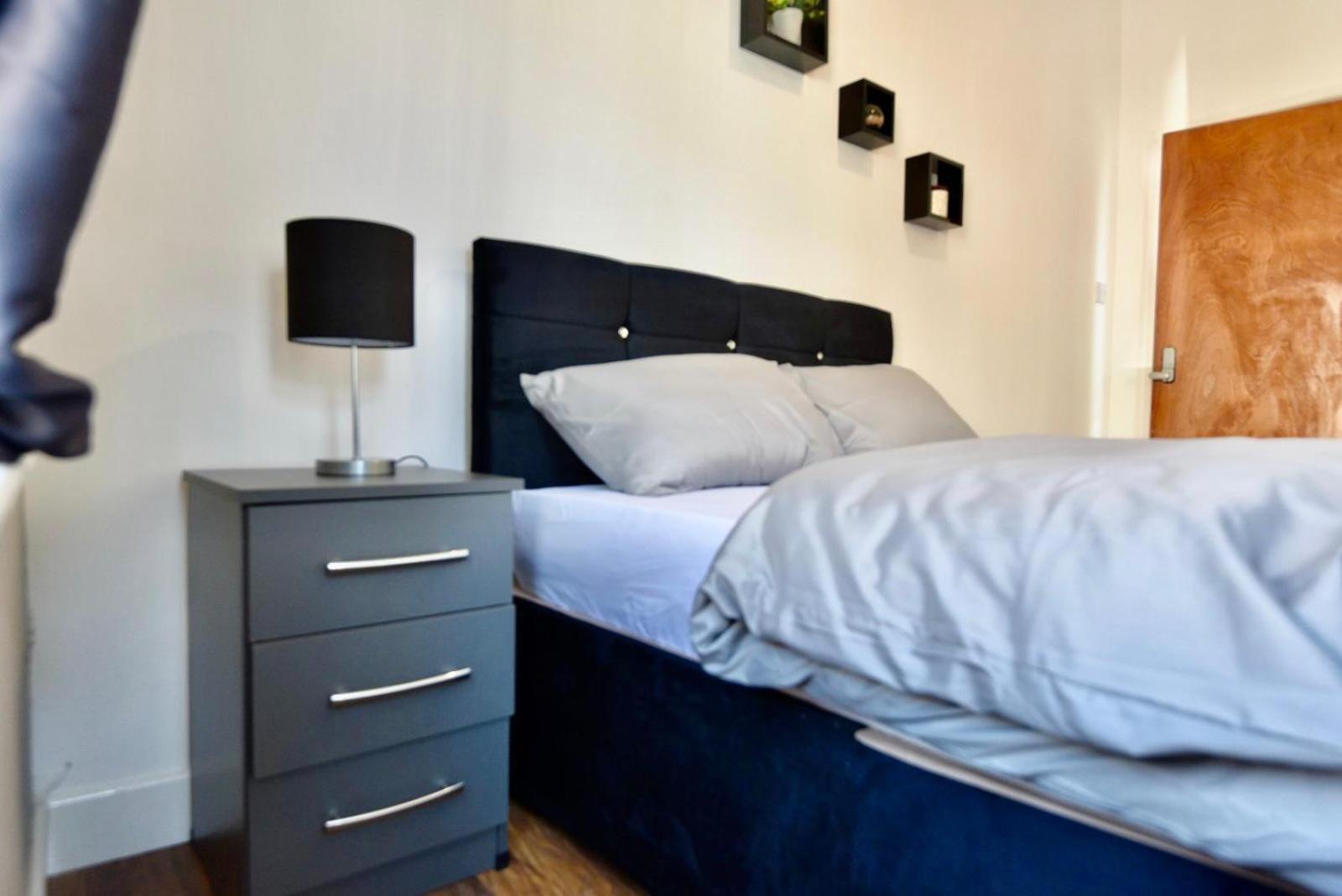 Come On In Lucas Street Newport Train Station Sleep Upto 8 Villa Oda fotoğraf