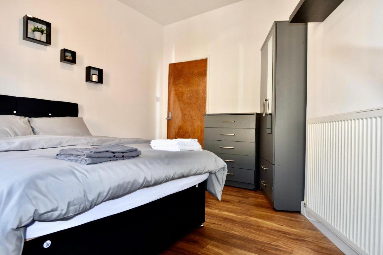 Come On In Lucas Street Newport Train Station Sleep Upto 8 Villa Oda fotoğraf